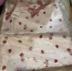 メゾピアノ ポップアップ限定 ベリエちゃん サテン総柄バッグ　苺