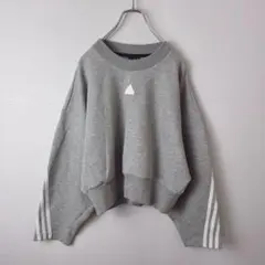 み*ぃ様 美品　アディダス　レディース　短丈　スウェット　トレーナー　裏起毛なし