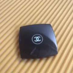 シャネル　コンパクトミラー