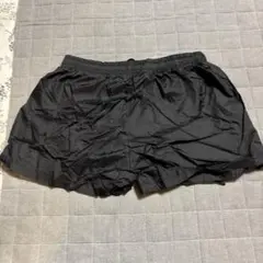 PUMA ブラックショートパンツ