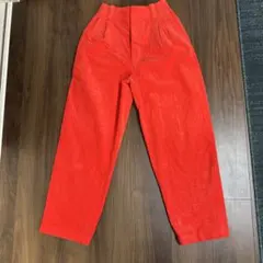 赤 コーデュロイ パンツ ユニクロ マルニ