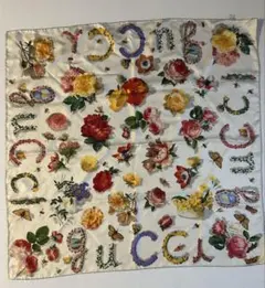GUCCI スカーフ 花柄 蝶々 ホワイト系 - メルカリ