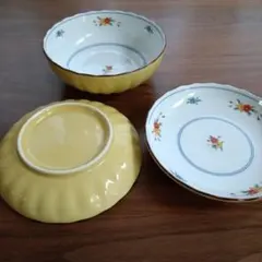 有田焼　吾山窯　黄　小花　深型ボウルと取皿2枚セット