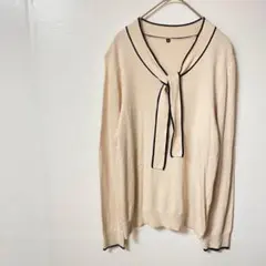 ニット　Ｍ　アイボリー　プルオーバー　ボウタイ　リボン付き　Vネック　セーター