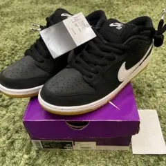 Item thumbnail for item 0930cc10-f323-456a-a891-db42751169ea