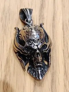牙狼　魔導輪　GARO ザルバ　ペンダント　ネックレス　マガジン付属　ラスト1点