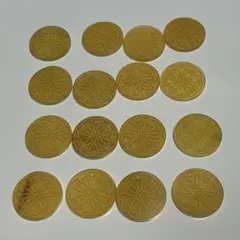 金色模様入りプラスチックコイン 16枚セット