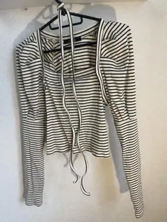 ストライプ柄長袖トップス