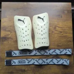 Puma レガース クリーム色 ストラップ付き