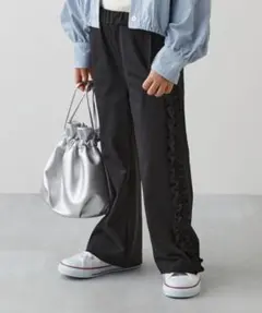 フリル付きブラックロングパンツ 160cm