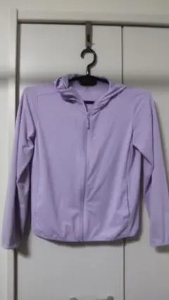 UNIQLO エアリズムUVカット パーカー　150 ラベンダー