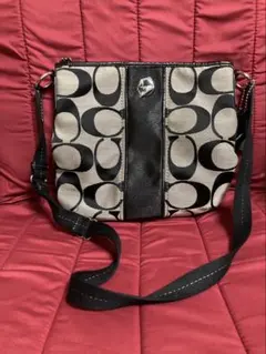 COACH コーチ シグネチャー ショルダーバッグ 黒 グレー