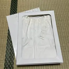 レース付きホワイトエプロン