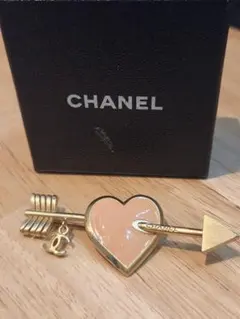 CHANEL ハート アロー ブローチ　正規品のサムネイル