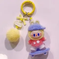 ラブブ のぬいぐるみキーホルダーlabubu スケートシューズ １個