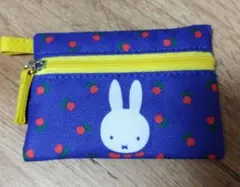 新品未使用　ミッフィー　ハウステンボス限定　小ポーチ 青地　お花柄