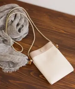 BREATH TOPKAPI リプルスリム サコッシュ　スマホショルダー
