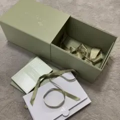 Van Cleef & Arpels 箱　ギフトボックス　空き箱　ヴァンクリ