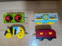 プラレール ジェームスとみつばちおいかけっこ（動力車なし・貨車3両のみ）