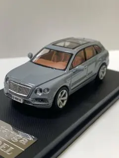 Lang Feng Model 1/64 ミニカー　ベントレーベンテイガ　グレーのサムネイル
