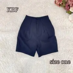 ケービーエフ　ハーフパンツ（ONE）ボックスプリーツタック　ネイビー　後ゴム