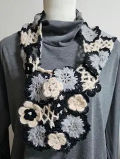 手編み風 花モチーフ付ストール