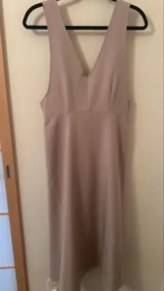 earthmusic&ecologyベージュVネックロングワンピースフリーサイズ