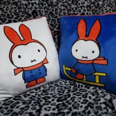 ミッフィー　ボアクッション　2種