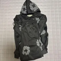 メルカリ最安値❤︎国内入手困難❤︎早い者勝ち❤︎DENIM TEARS セットアップ 2026年最新】デニムティアーズ セットアップの人気アイテム - メルカリ