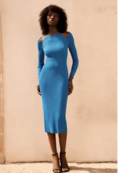 ZARA カットアウト入りニットワンピース ロングワンピース 青 ブルー 長袖