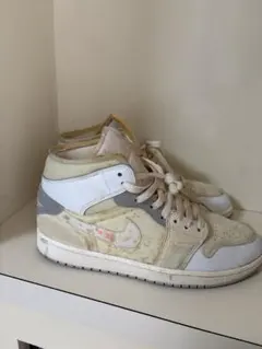 Nike Air Jordan 1 ホワイト グレー スニーカー