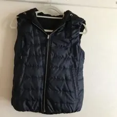 プラステ　リバーシブル　ダウンベスト