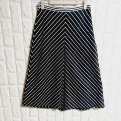 TOMMY HILFIGER　ストライプ柄　フレアスカート　M相当　白×黒　㉛のサムネイル