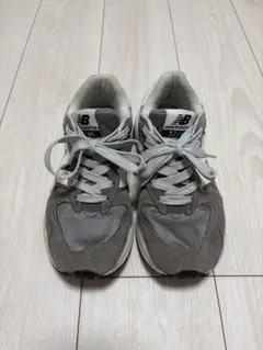 New Balance 5740 グレー/ホワイト スニーカー