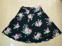 ☆［美品］ LAURA ASHLEY ローラアシュレイ スカート⑱（13号）花柄