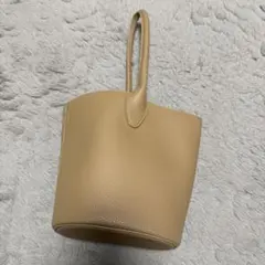 バッグ　ベージュ