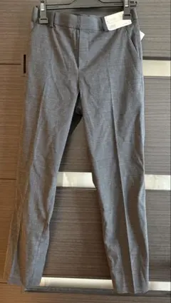 お値下げ！ユニクロ　新品・未使用　スマートスタイルアンクルパンツ　M