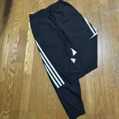 アディダス スリーストライプス ウーブンパンツ　サイズ(Lサイズ)