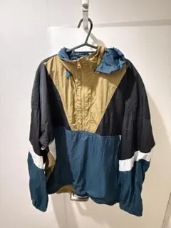 マルチカラーナイロンパーカー