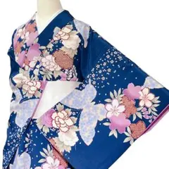T17着物　小紋　紺青地　辻が花　花模様　ポリエステル　美品　トールサイズ