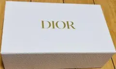 DIOR ギフトボックス 中型 ホワイト