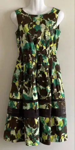 STRAWBERRY-FIELDS花柄ノースリーブワンピース