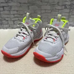 ASICS NOVA SURGE 3 GS 白赤 23cm ジュニア バッシュ