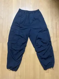 【GU】美品　カーゴパンツ　ワークパンツ　ブラック　ポケット付き　S