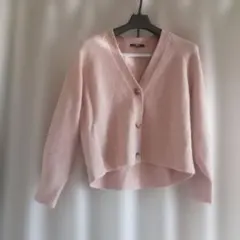 ピンクカーディガン