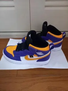 ナイキAir Jordan ハイカットスニーカー パープル/オレンジ