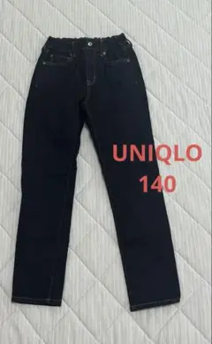 美品　ユニクロ　UNIQLO デニム　ジーンズ　140