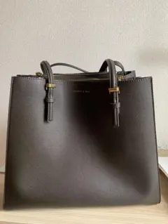 CHARLES & KEITH ダークブラウン　ハンドバッグ