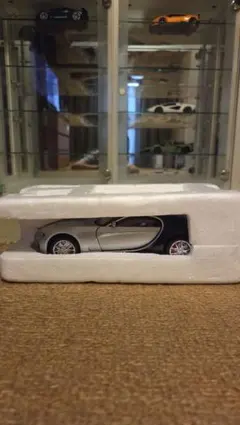 1/24 Bugatti アトランティック シルバー ブラックのサムネイル