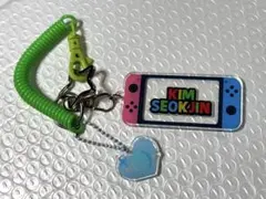 BTS JIN ジン ゲーム機アクリルキーチャームのサムネイル